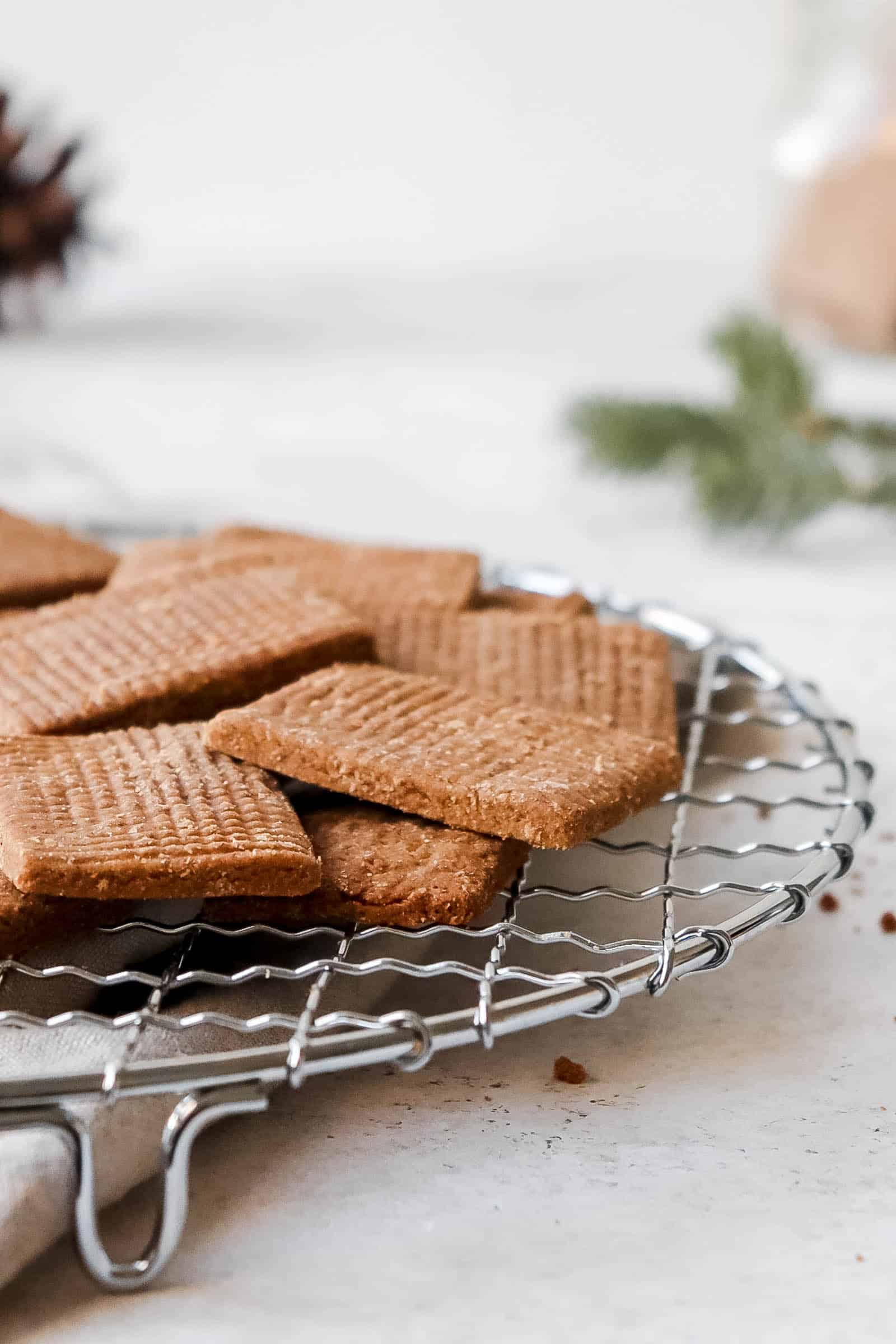 Vegan Speculoos Cookies (refined-sugar-free, oil-free) - Sarahs